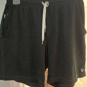 Vuori Ponto shorts. Size M. Black. In very good shape.